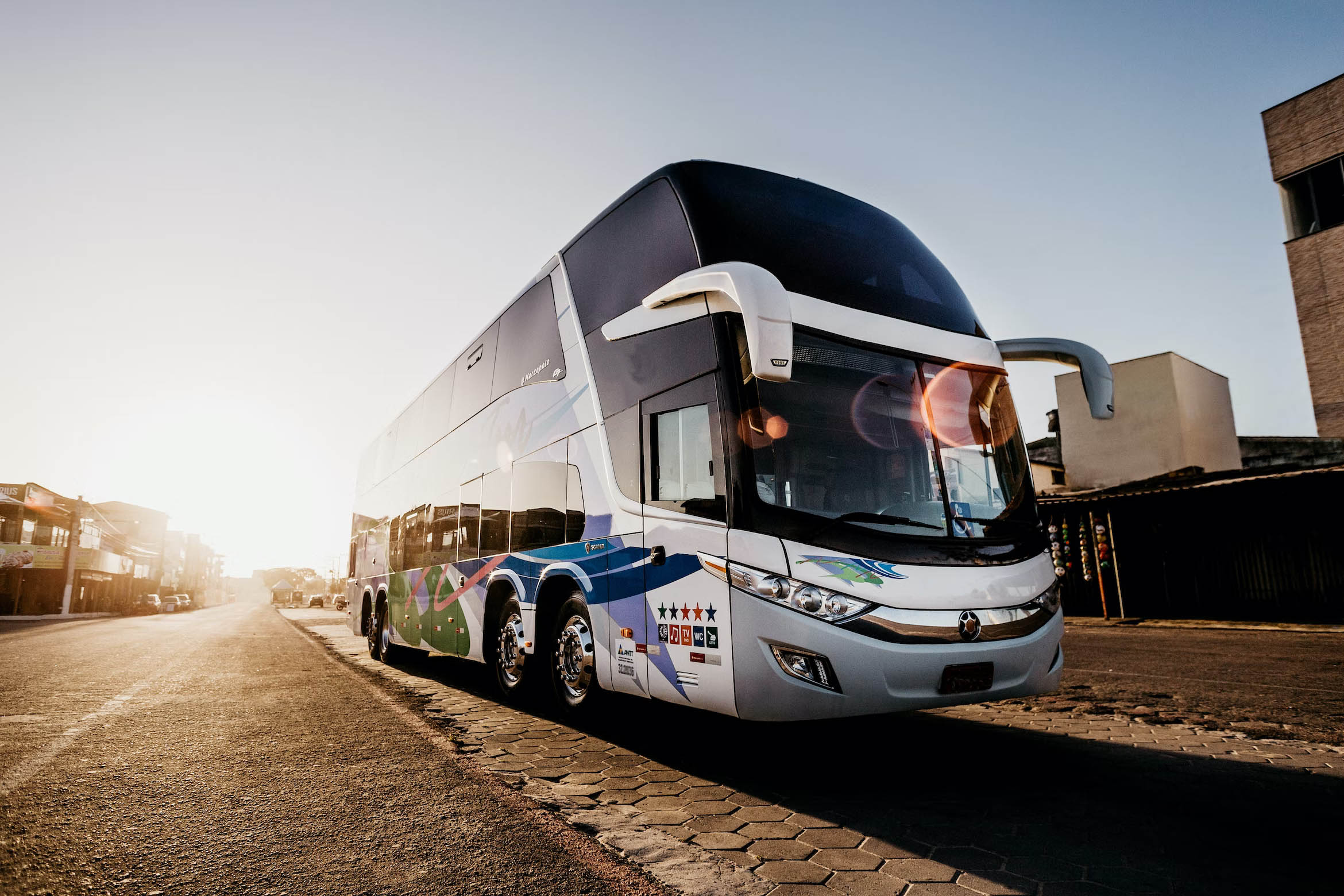 Charter bus rental for corporate clients